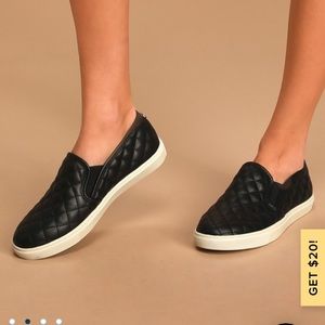 Ecentrcq Steve Madden Quilted Slip On Sneakers